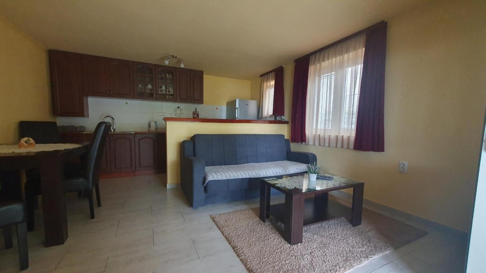 Apartments Lungomare Tivat Zewnętrze zdjęcie